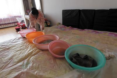 台州楼上漏水，住户失联，小区没物管，业主维权难！律师来支招……